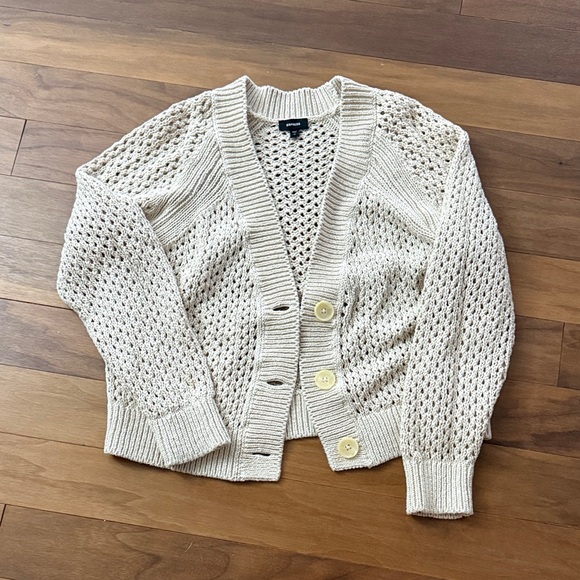 Express Women's Beige Button-Up Cardigan Size XS! - Picture 1 of 2